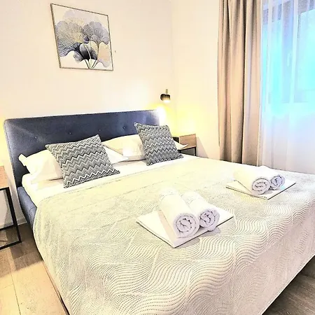 Holiday home Vucko With Jacuzzi *