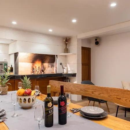 Σπίτι διακοπών Vucko With Jacuzzi *