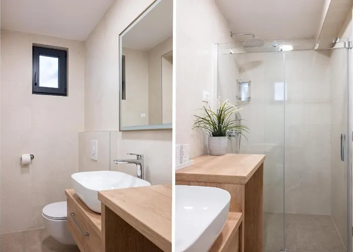 Holiday home Vucko With Jacuzzi *